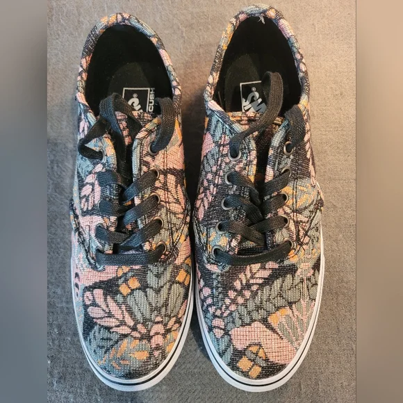 Vans Shoes Vans Sneakers Womans Size Floral Tapestry Poshmark